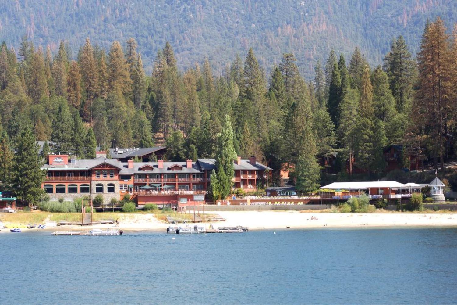 The Pines Resort & Conference Center Bass Lake Exteriör bild