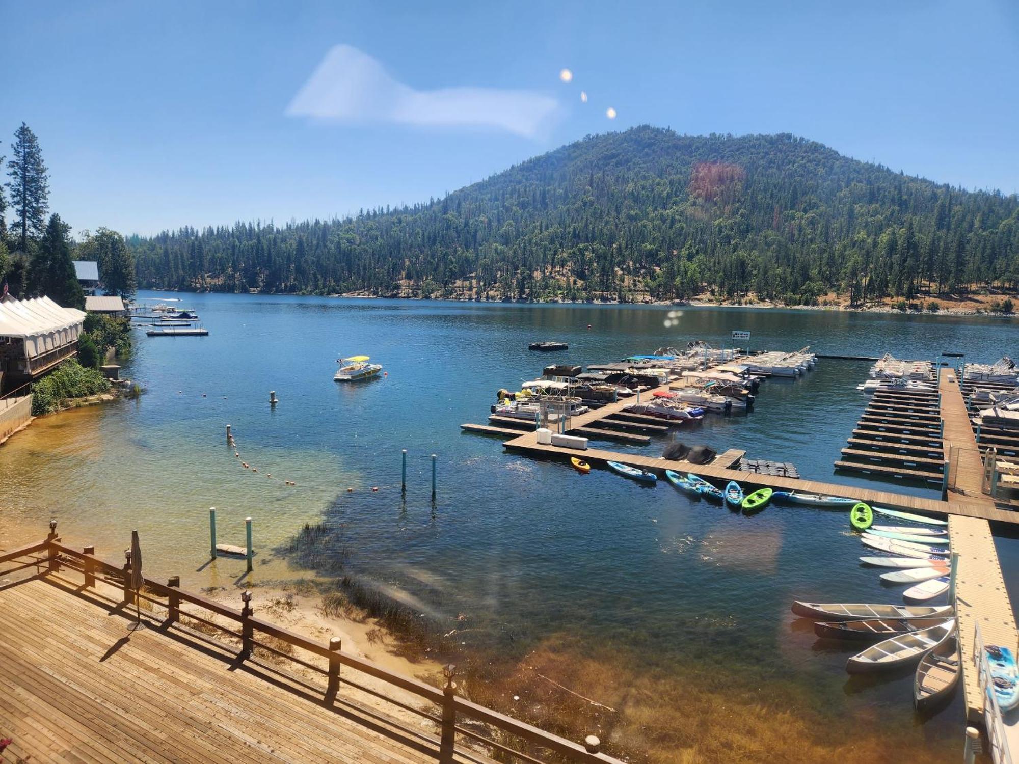 The Pines Resort & Conference Center Bass Lake Exteriör bild