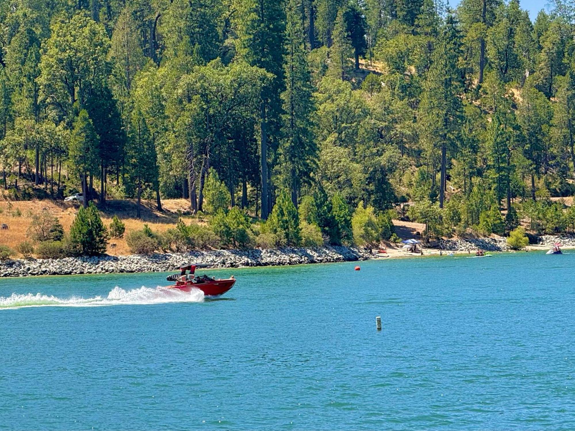 The Pines Resort & Conference Center Bass Lake Exteriör bild